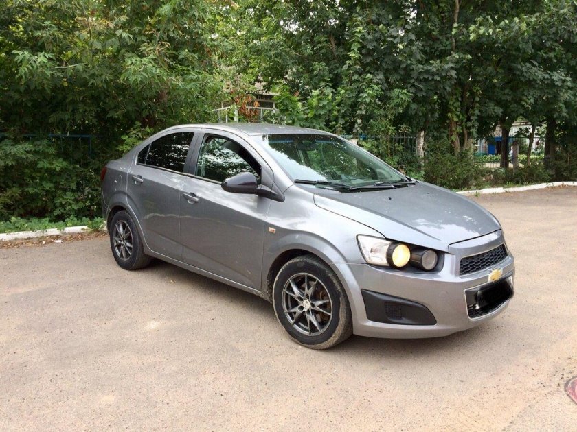 Шевроле Авео седан серый