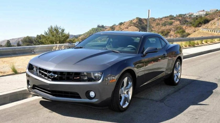 Шевроле Камаро серая