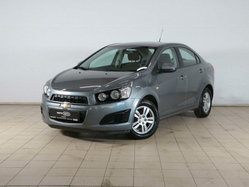 Шевроле Авео серая