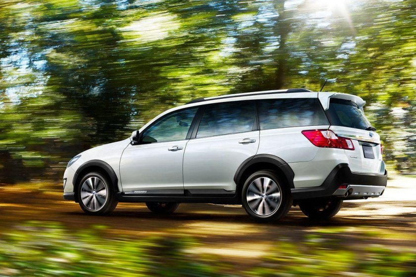 Subaru Exiga Crossover 7