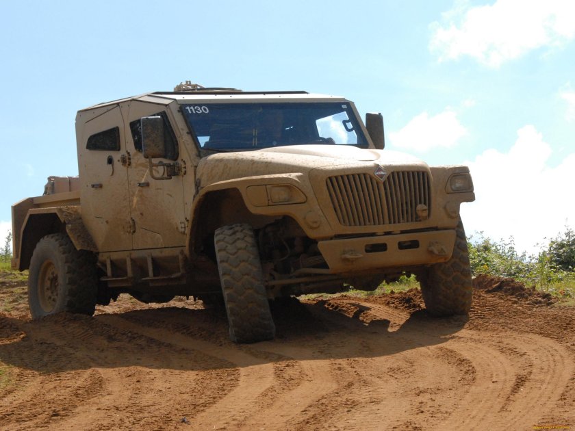 Navistar International MXT
