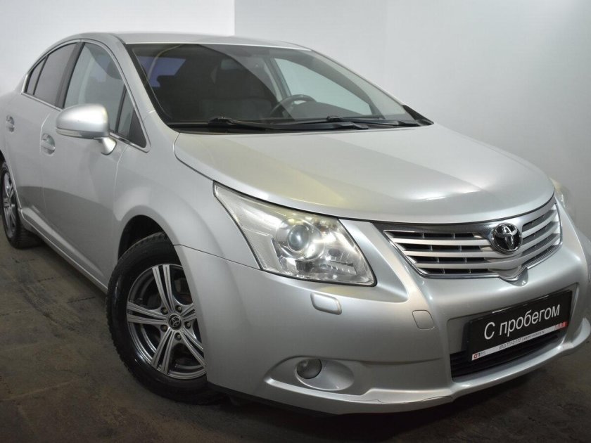 Тойота авенсис 2009 года