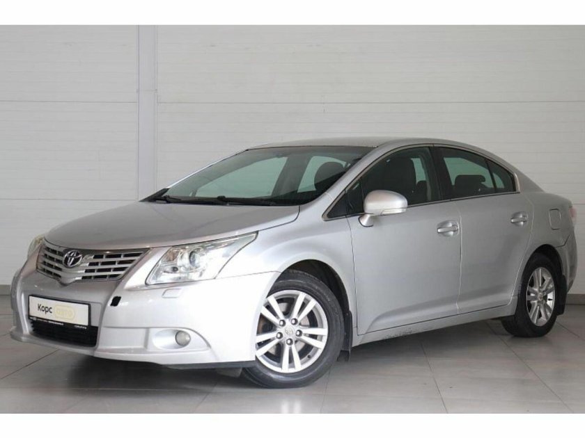 Avensis 3 серебристый