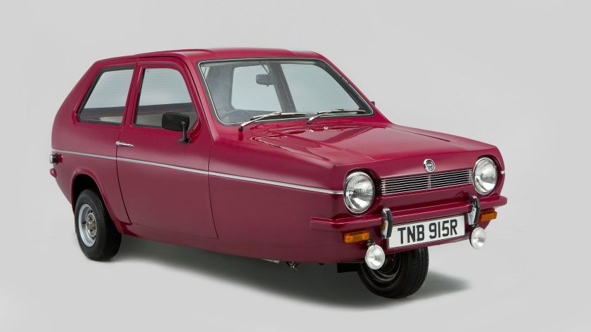 Reliant Robin