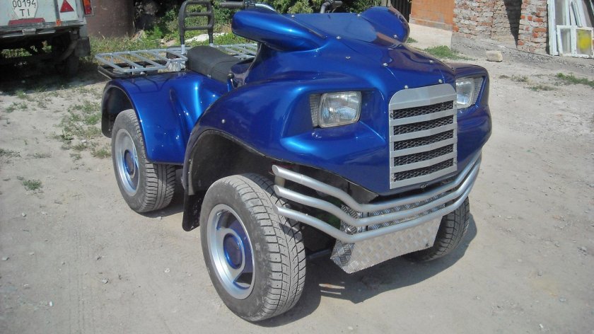 Полноприводный квадроцикл