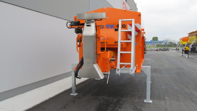 Распределитель жидких реагентов Росдормаш