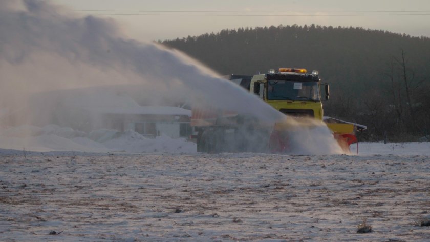 Фрезерно роторный снегоочиститель