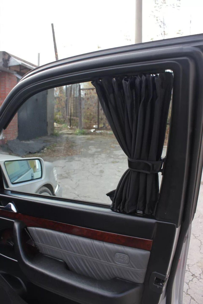 Шторки боковых окон ВАЗ 2107