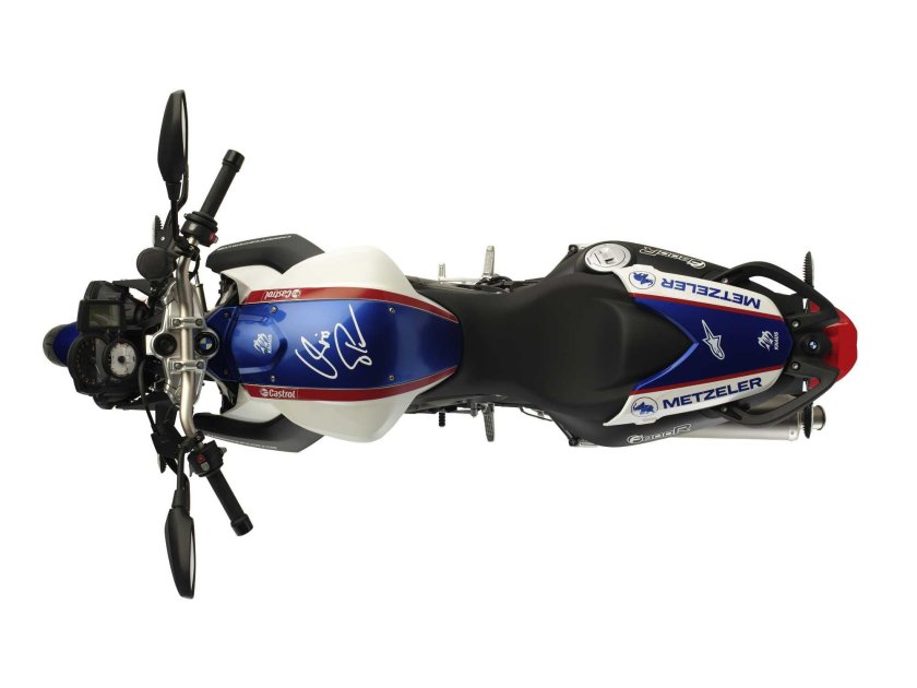 Мотоцикл вид спереди