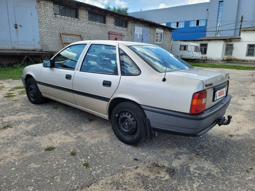 Опель вектра 1992