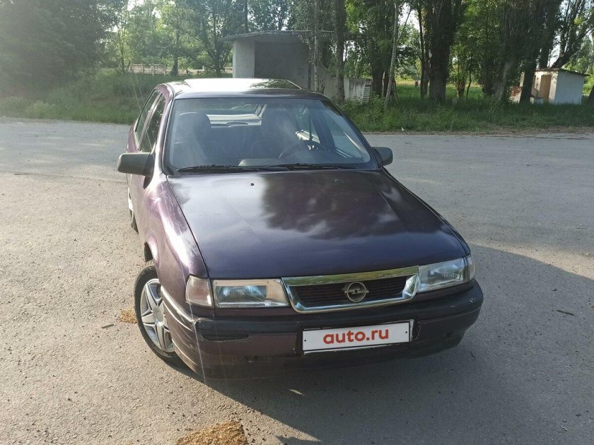 Опель Вектра 1992 года