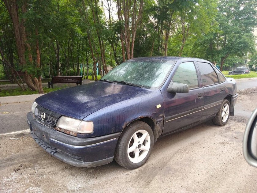 Опель Вектра 2022 года серого цвета