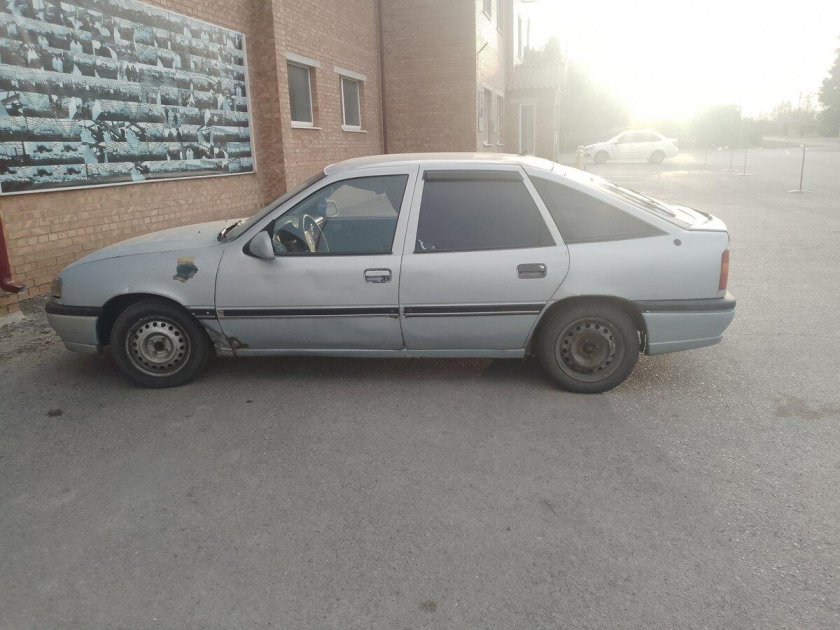 Опель вектра 1993 года