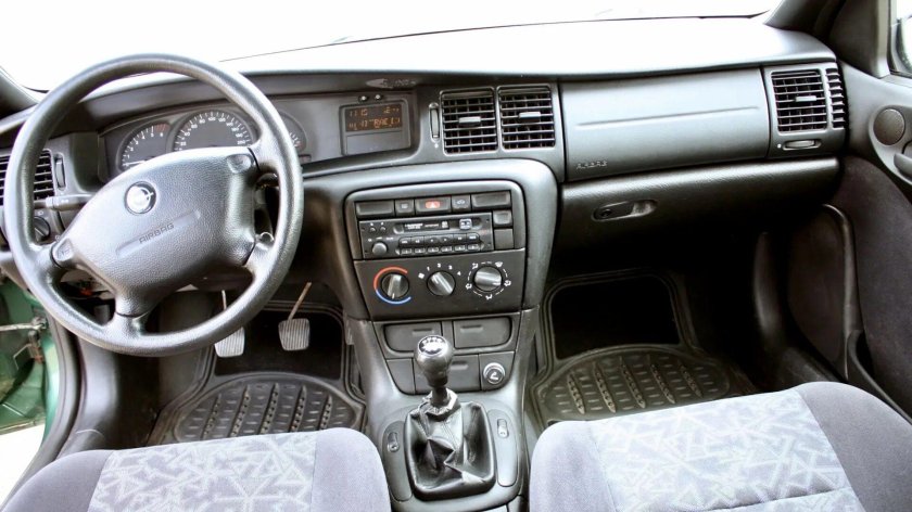 Opel Vectra b 2000 салон