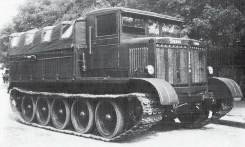 Артиллерийский тягач АТ-45