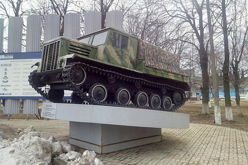 Я-12 артиллерийский тягач