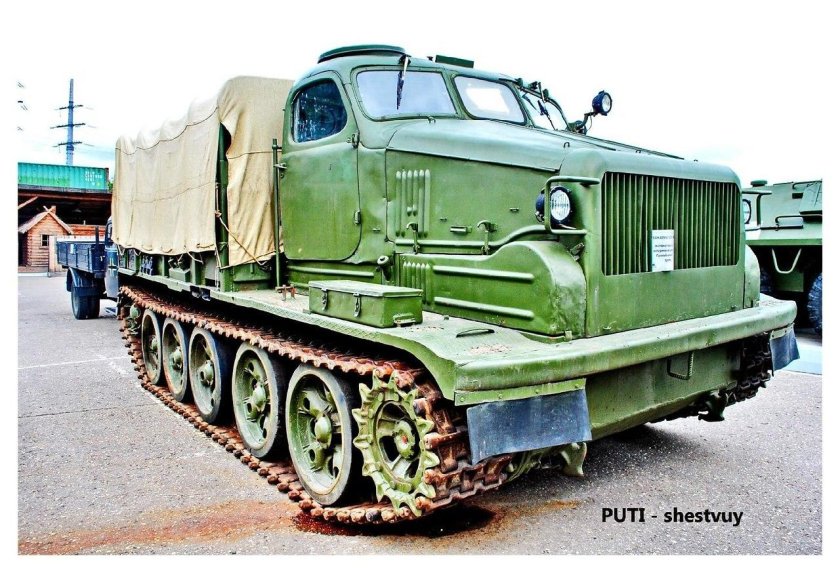 АТТ артиллерийский тягач