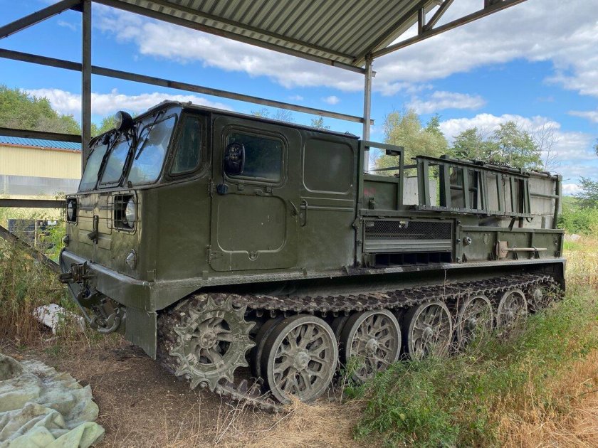Гусеничный тягач атс-59г
