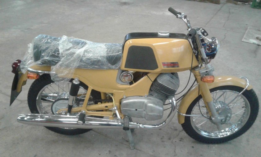 Ява Бизон 350