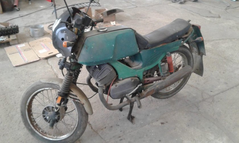 Ява Бизон 350