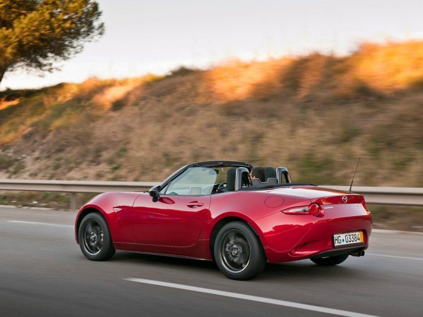 Mazda MX-5 Roadster