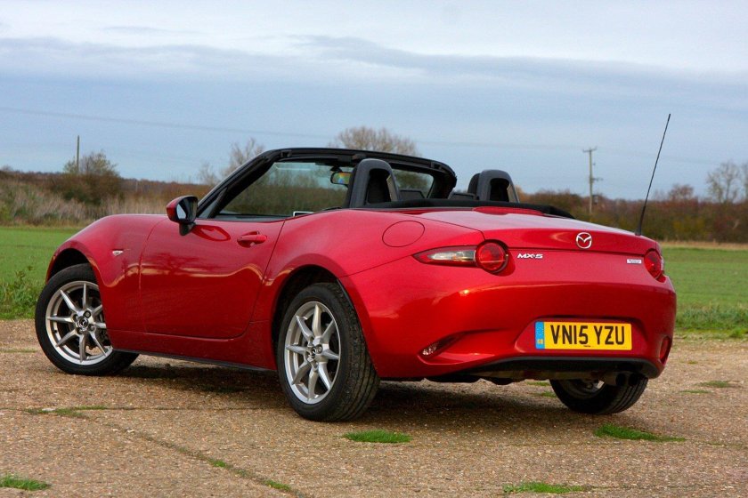 Mazda mx5 кабриолет