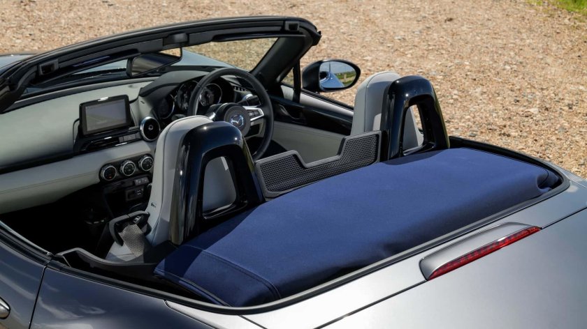 Мазда кабриолет