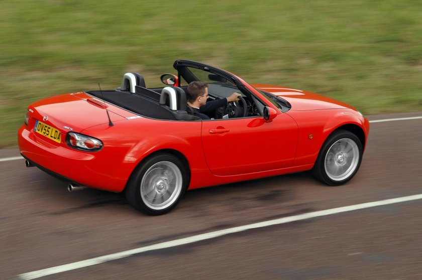 Mazda MX-5 2005