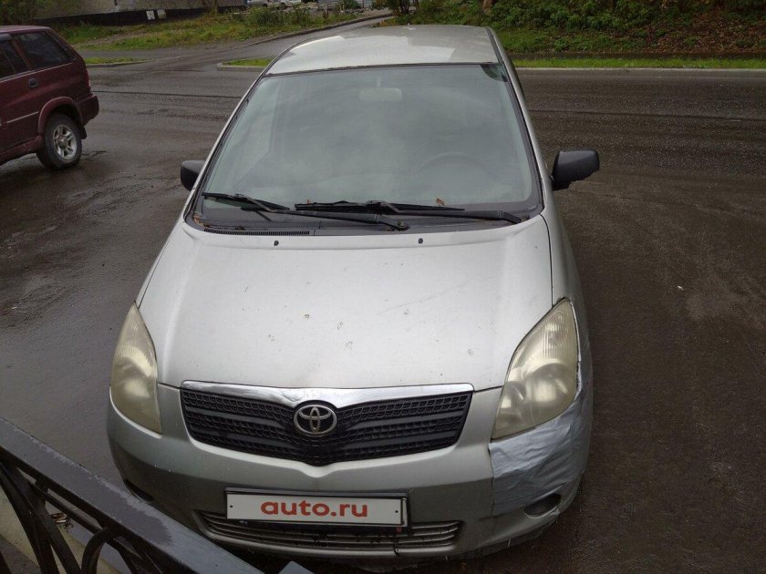 Тойота королла версо 2006