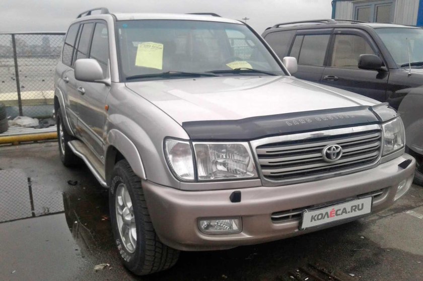 Тойота ленд Крузер 1000000