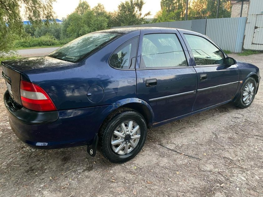 Купить авто с пробегом за 300000 в ДНР механика