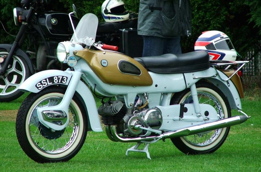 Мотоцикл ретро