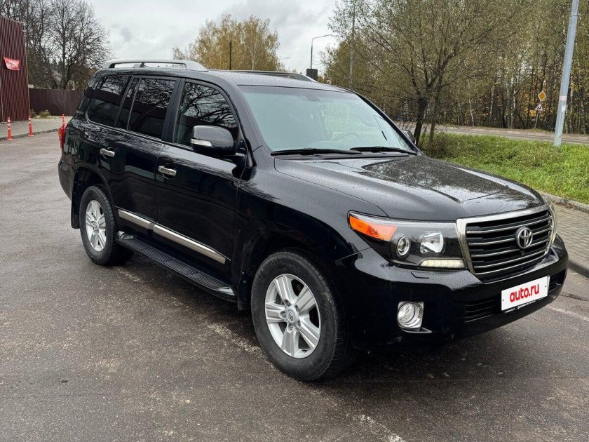 Toyota land cruiser 200 series