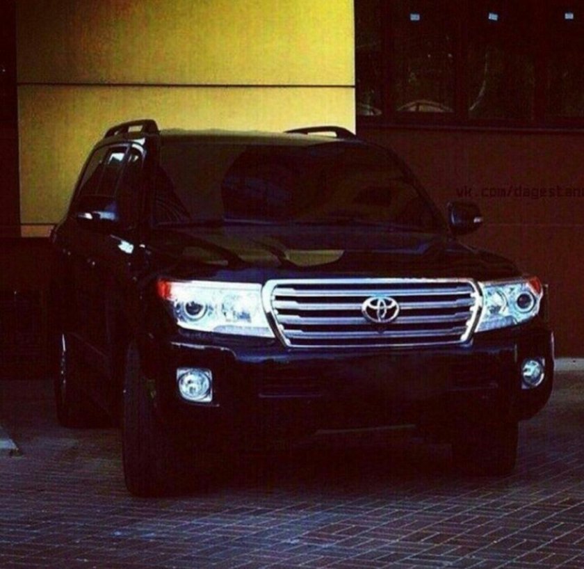 Toyota Land Cruiser 200 Бандитский