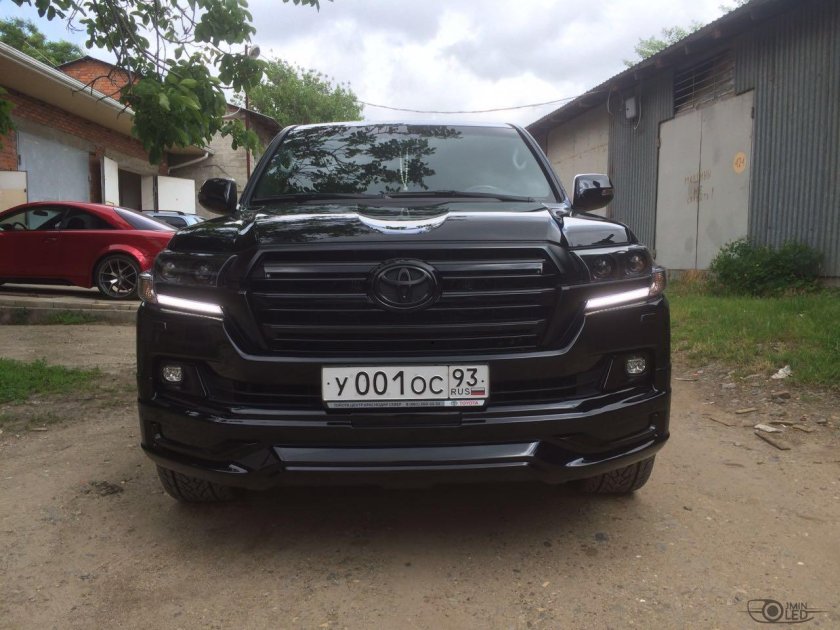Toyota Land Cruiser 200 антихром
