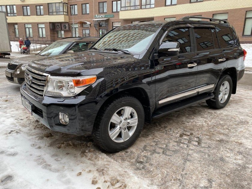 Land Cruiser 200 2012