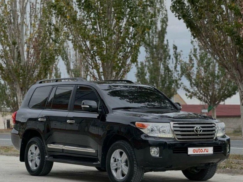 Toyota land cruiser 200 2012