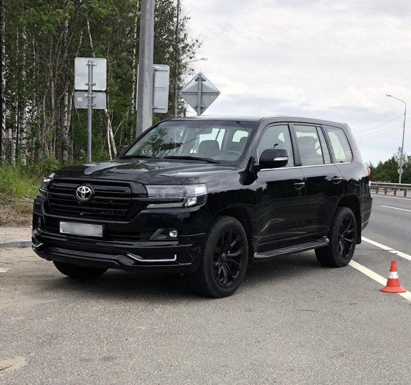 Toyota Land Cruiser 200