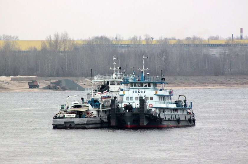 Теплоход Тибет толкач