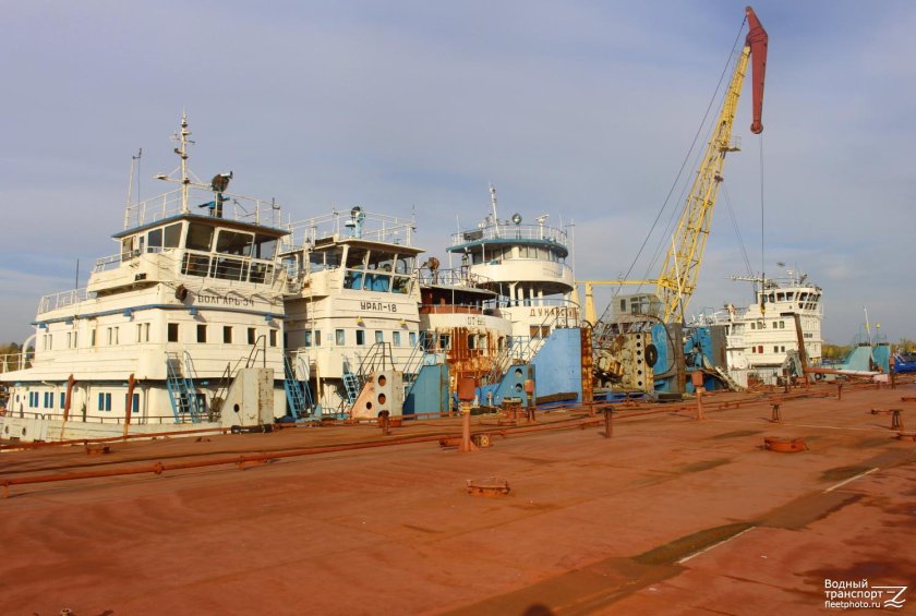 Речные буксиры и толкачи