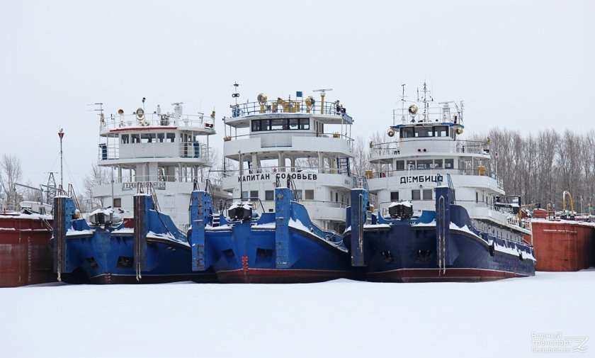 Теплоход толкач Дунайский