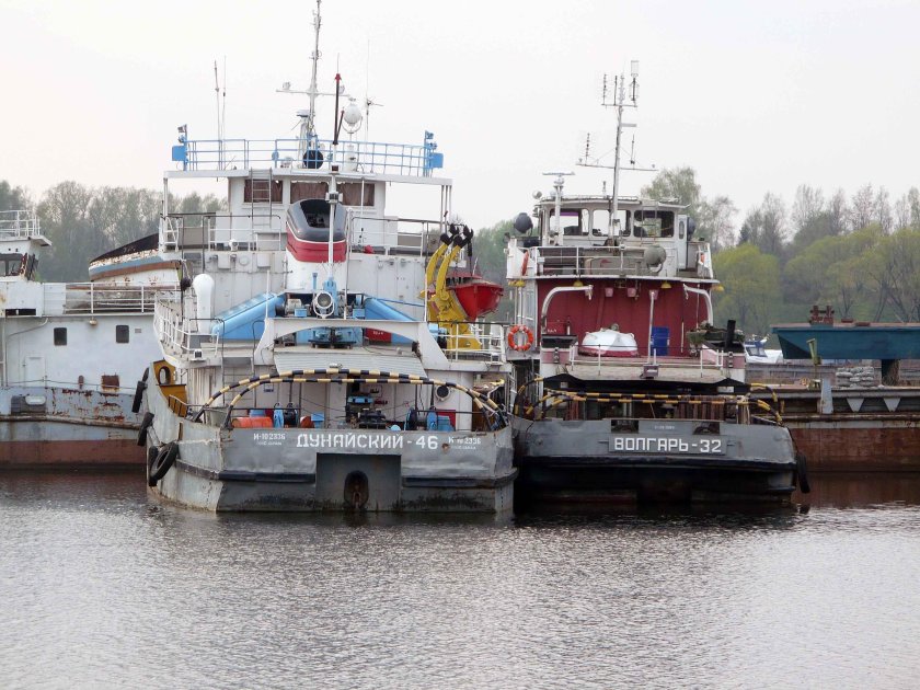 Буксир толкач Волгарь
