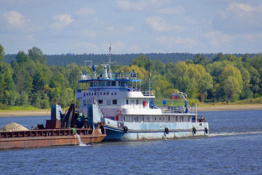 Дунайский 44 теплоход