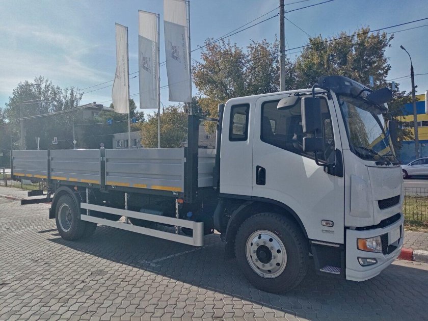 Грузовой автомобиль с бортовой платформой jac n120