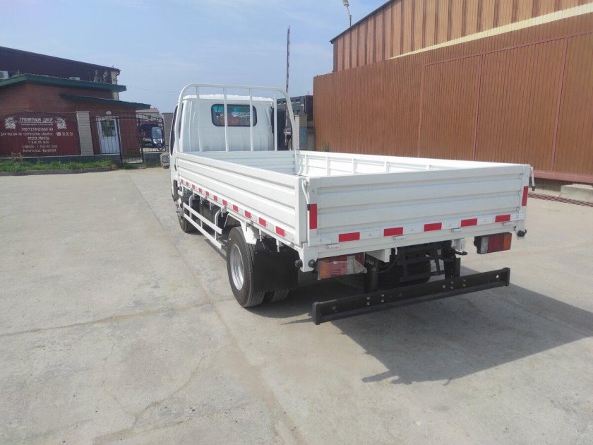 Автомобили грузовые