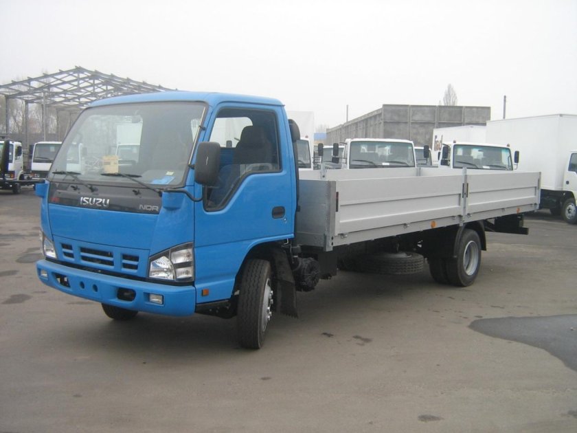 Исузу бортовой 3.5