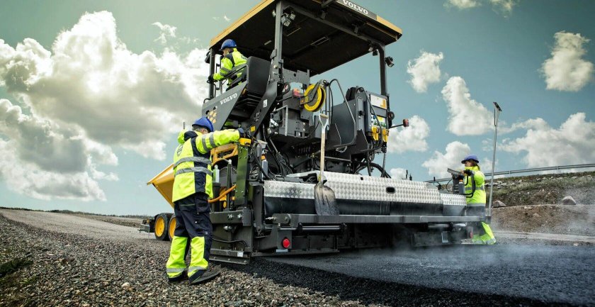 Машинист укладчика асфальтобетона