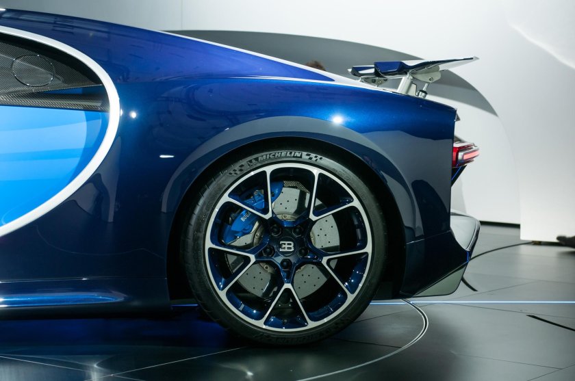 Бугатти ЧИРОН