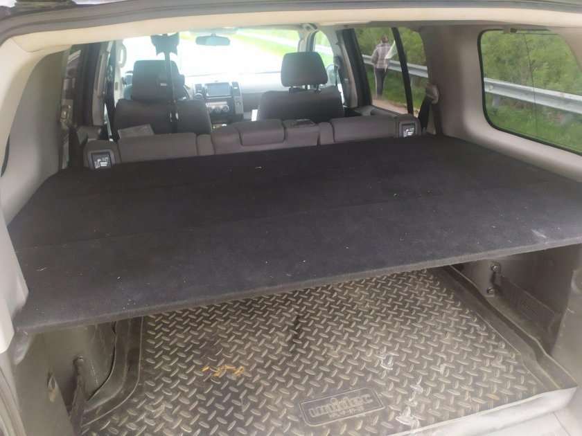 Задняя полка Ниссан Патфайндер r51