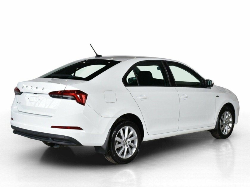 Рапид 2022 седан лифтбек